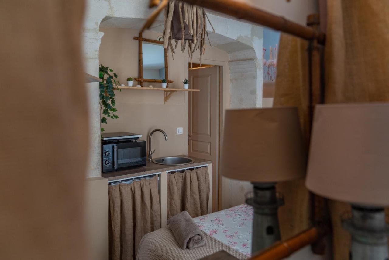 La Cabane Camarguaise En Centre Ville - Une Nuit A Nîmes Exteriér fotografie
